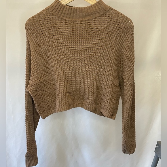 Hollister Cropped Waffle Crew Sweater - Picture 4 of 4